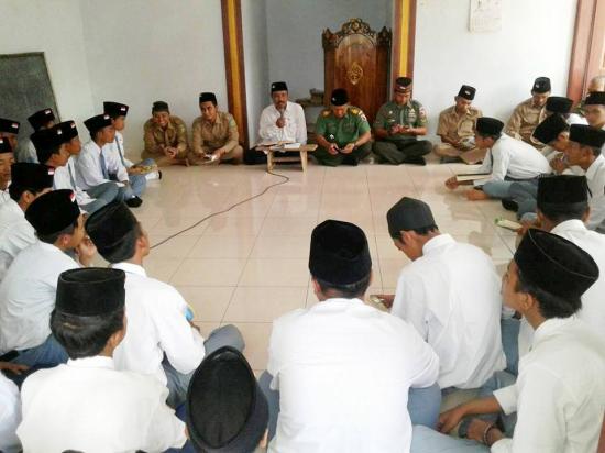 Gadeng Danramil, MA. Miftahul Khoir Kuripan Gelar pembinaan kebangsaan dan doa untuk negeri